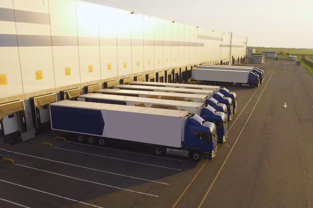 Jaką rolę odgrywa logistyka w transporcie drogowym?